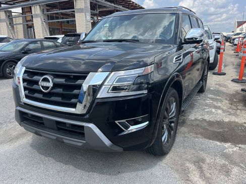 Used 2024 Nissan Armada Platinum w/ Captain's Chairs Package AWD/4WD image 3