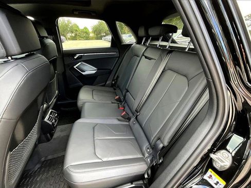 New 2025 Audi Q3 2.0T Premium image 17