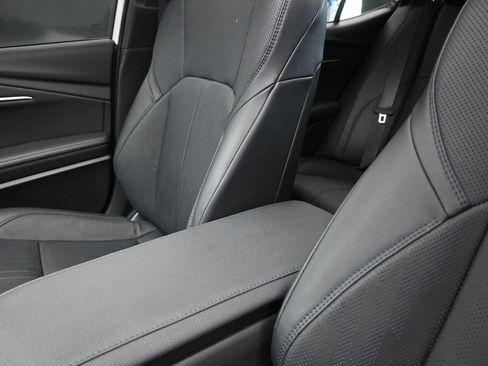 Used 2025 Toyota Camry XSE FWD image 14