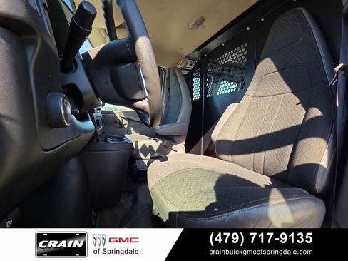 Used 2023 GMC Savana 2500 w/ Driver Convenience Package RWD image 20