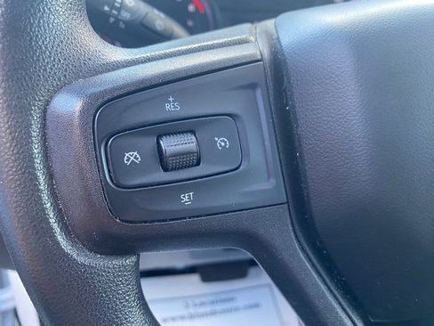 Used 2020 Chevrolet Silverado 2500 Custom w/ Custom Value Package image 7