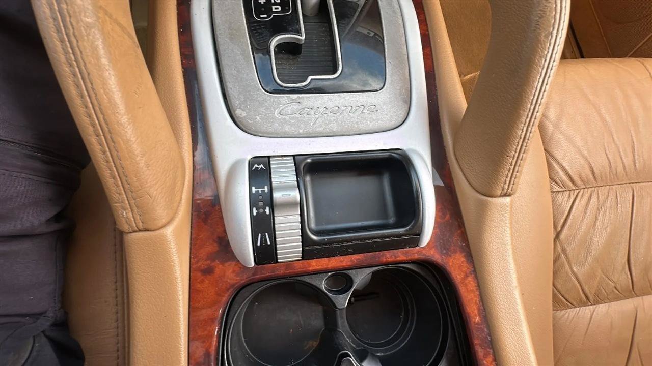 Used 2006 Porsche Cayenne AWD/4WD image 40