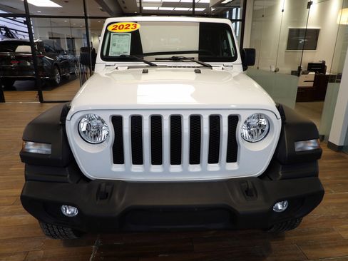 Used 2023 Jeep Wrangler Sport S image 2