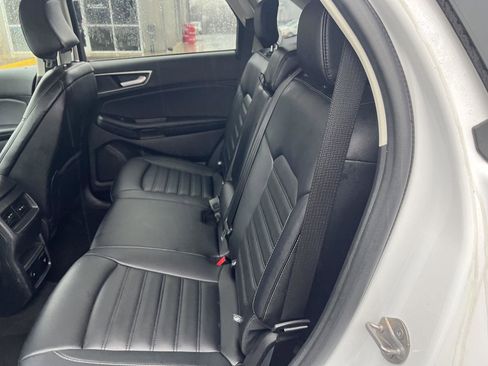 Used 2024 Ford Edge SEL w/ Convenience Package image 8