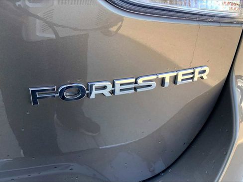 Used 2020 Subaru Forester Premium AWD/4WD image 10