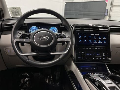 Used 2023 Hyundai Tucson Limited image 5