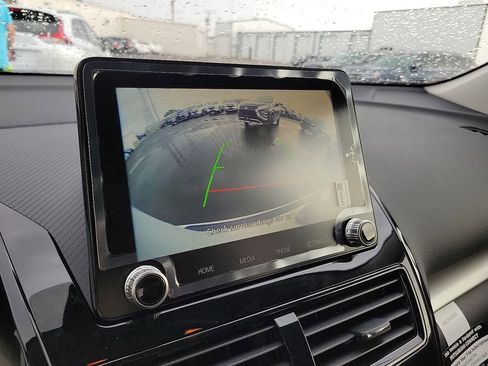 New 2026 Mitsubishi Eclipse Cross LE image 12