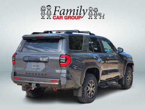 New 2026 Toyota 4Runner SR5 AWD/4WD image 4