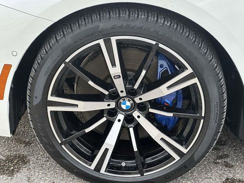 Used 2026 BMW 550e xDrive w/ Premium Package image 12