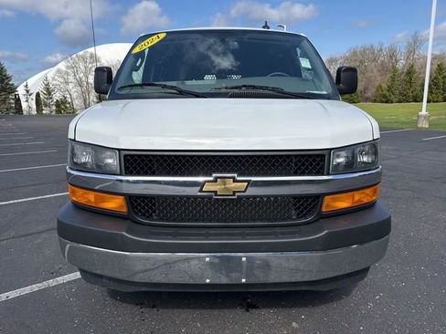 Used 2024 Chevrolet Express 2500 w/ Driver Convenience Package RWD image 2