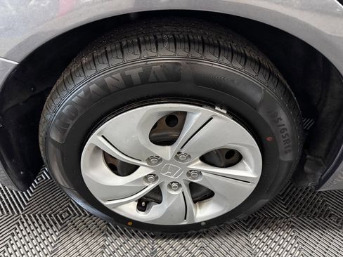 Used 2013 Honda Civic LX image 17