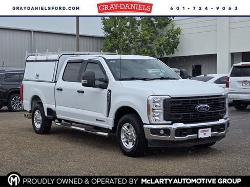 Used 2024 Ford F250 XL w/ XL Driver Assist Package RWD image 1
