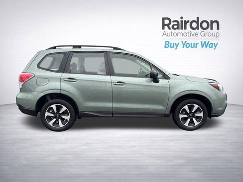 Used 2017 Subaru Forester 2.5i w/ Alloy Wheel Package image 9