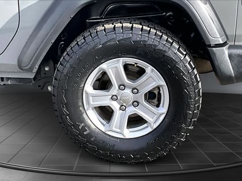Used 2021 Jeep Wrangler Sport S image 36