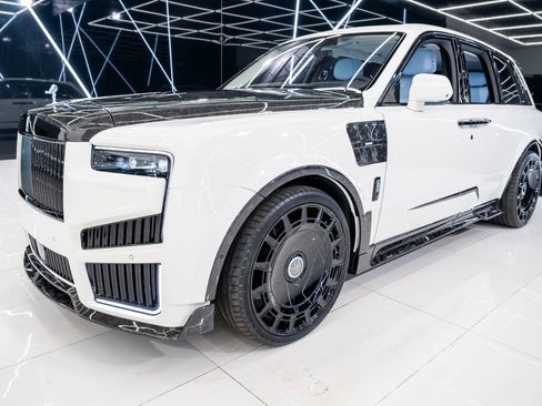 Used 2026 Rolls-Royce Cullinan image 9