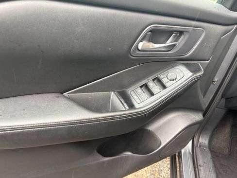 Used 2024 Nissan Rogue SV AWD/4WD image 14