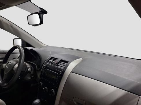 Used 2010 Toyota Corolla LE w/ All Weather Guard Pkg FWD image 13