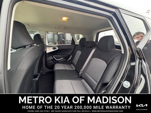 Used 2021 Kia Soul LX image 23