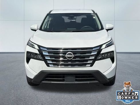 Used 2024 Nissan Rogue SV AWD/4WD image 5