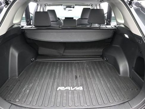 Certified 2025 Toyota RAV4 XLE w/ Convenience Package image 30