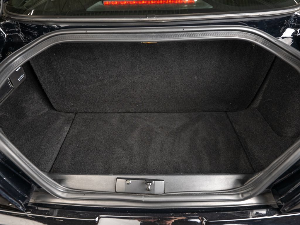 Used 2000 Ferrari 550 Maranello Coupe RWD image 33
