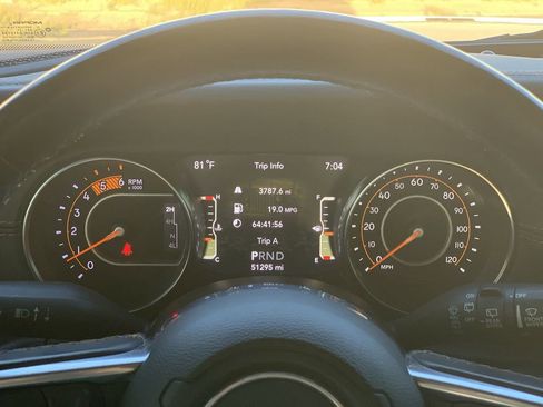 Used 2021 Jeep Wrangler Unlimited Sahara AWD/4WD image 9