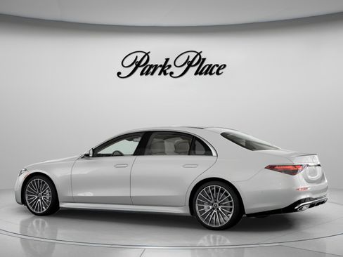 Certified 2023 Mercedes-Benz S 500 4MATIC image 11