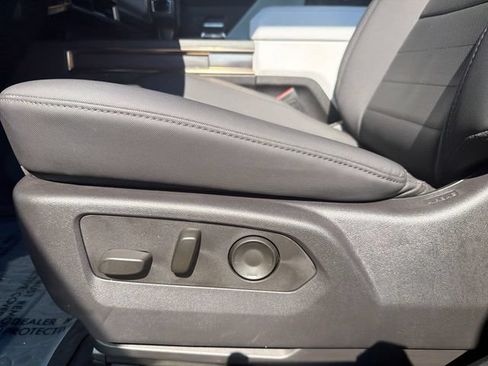 Used 2024 GMC Hummer EV 3X w/ LPO, Sport Package AWD/4WD image 13