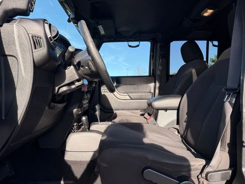 Used 2016 Jeep Wrangler Unlimited Sport w/ Quick Order Package 24S image 11