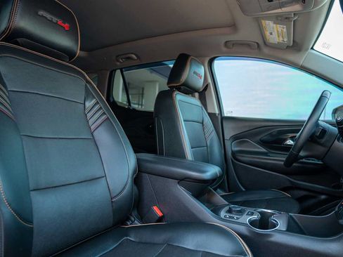 Used 2023 GMC Terrain AT4 w/ Infotainment Package II AWD/4WD image 9