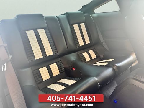 Used 2010 Ford Mustang Shelby GT500 RWD image 23