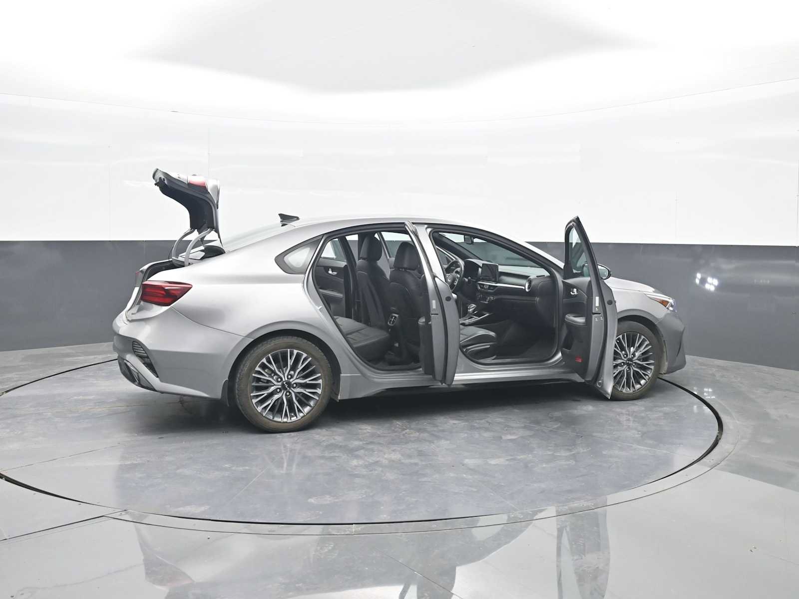 Used 2023 Kia Forte GT-Line w/ GT-Line Premium Package FWD image 47