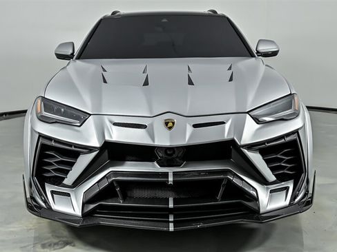 Used 2022 Lamborghini Urus AWD/4WD image 6