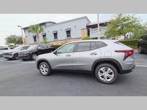 New 2026 Chevrolet Trax LS w/ Driver Confidence Package FWD image 21