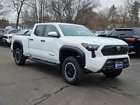 New 2026 Toyota Tacoma TRD Off-Road image 3