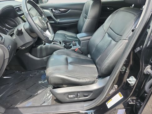 Used 2020 Nissan Rogue SL FWD image 9