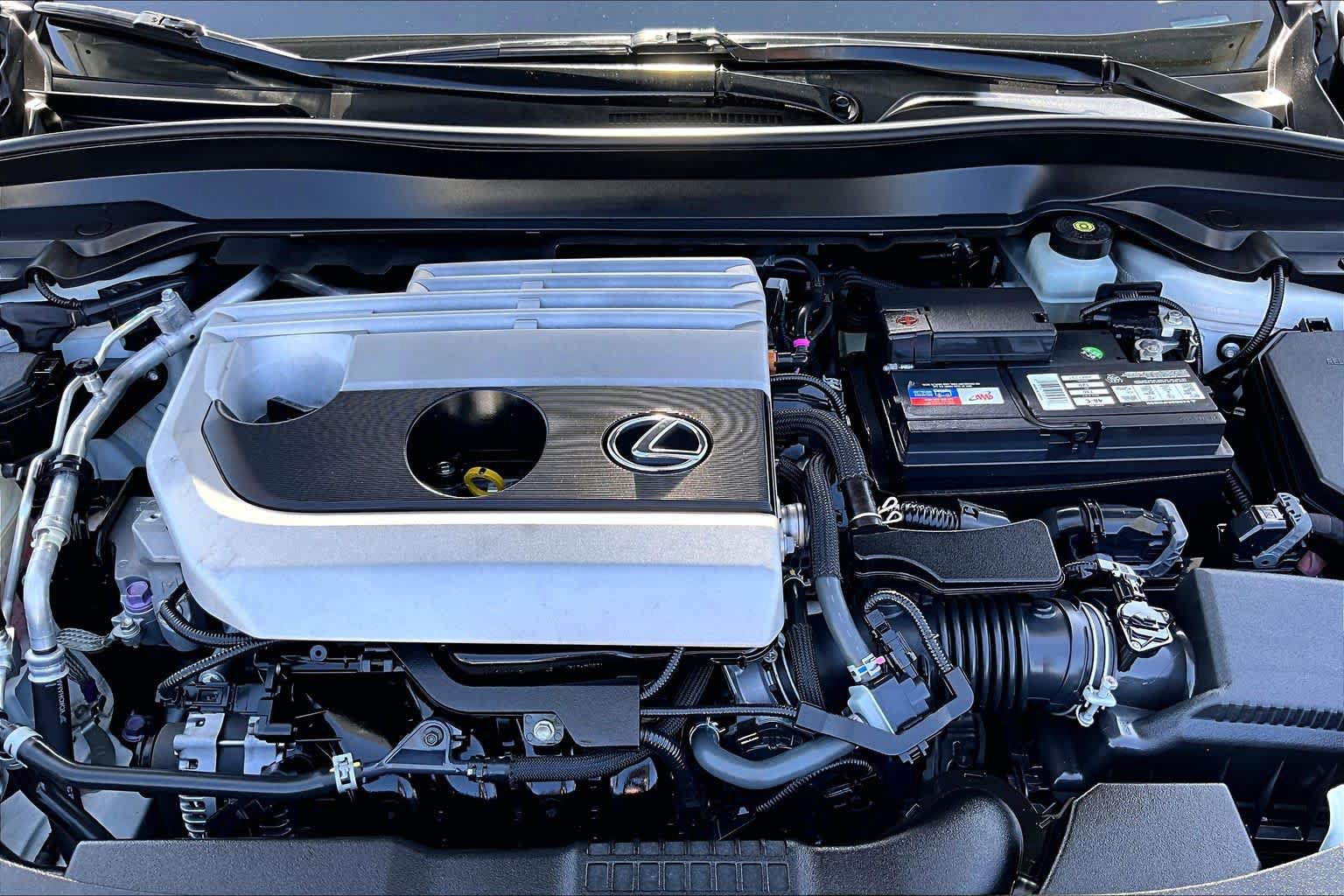 Used 2019 Lexus UX 200 w/ Premium Package FWD image 30