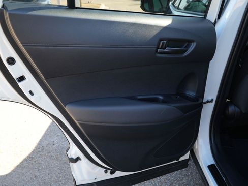 Used 2025 Toyota Corolla Cross AWD Hybrid image 17