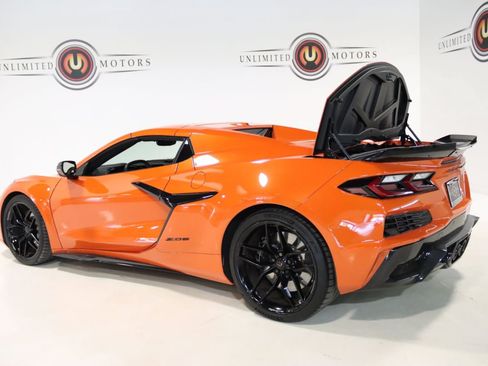 Used 2025 Chevrolet Corvette Z06 RWD image 69