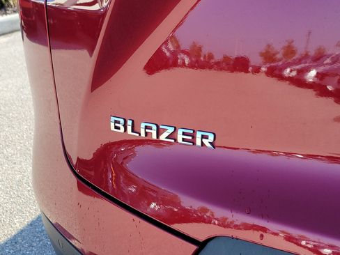 Used 2020 Chevrolet Blazer LT FWD image 10