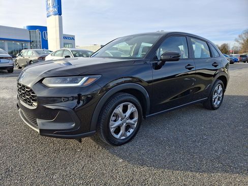 Certified 2023 Honda HR-V LX image 3