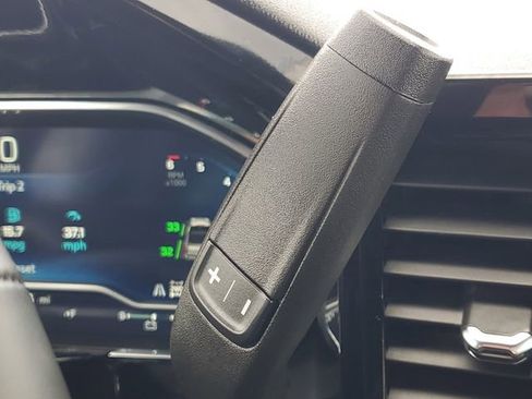 Used 2024 Chevrolet Silverado 1500 LT image 17