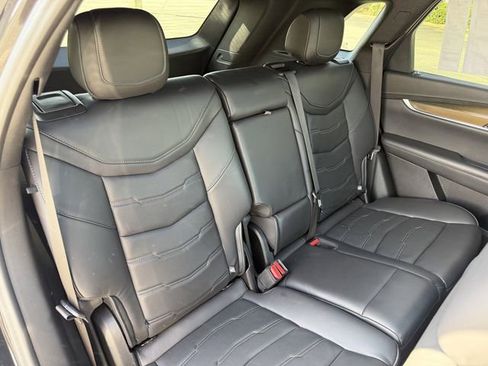 Used 2022 Cadillac XT5 Premium Luxury w/ Platinum Package image 37