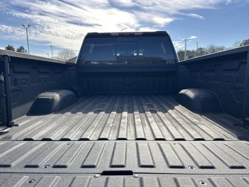 Certified 2025 Chevrolet Silverado 2500 ZR2 w/ Technology Package image 16