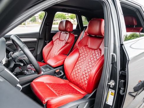 Used 2018 Audi SQ5 Prestige AWD/4WD image 4