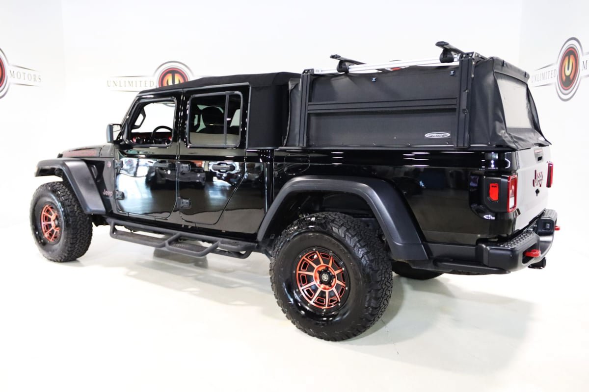 Used 2021 Jeep Gladiator Rubicon w/ Dual Top Group AWD/4WD image 3