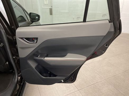 Used 2024 Subaru Crosstrek 2.5i Limited w/ Crosstrek Mirror Package image 28