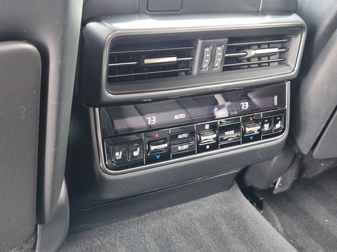 Used 2024 Lexus LX 600 4WD w/ Appearance Package image 37