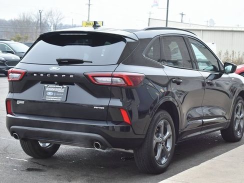 Used 2023 Ford Escape ST-Line image 6