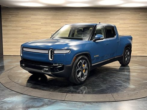 Used 2022 Rivian R1T Adventure image 5